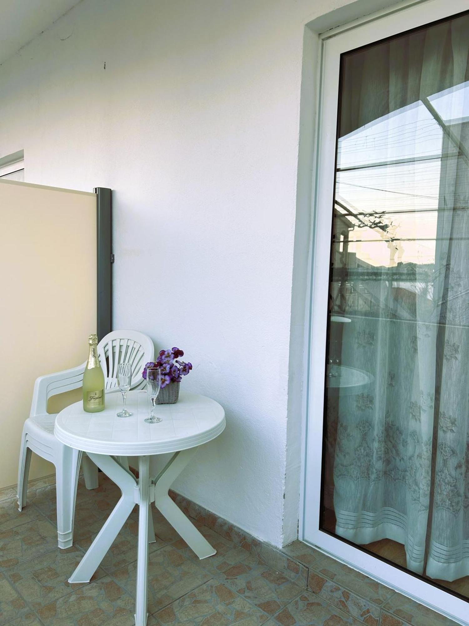 טרוגיר Apartments Valjan מראה חיצוני תמונה