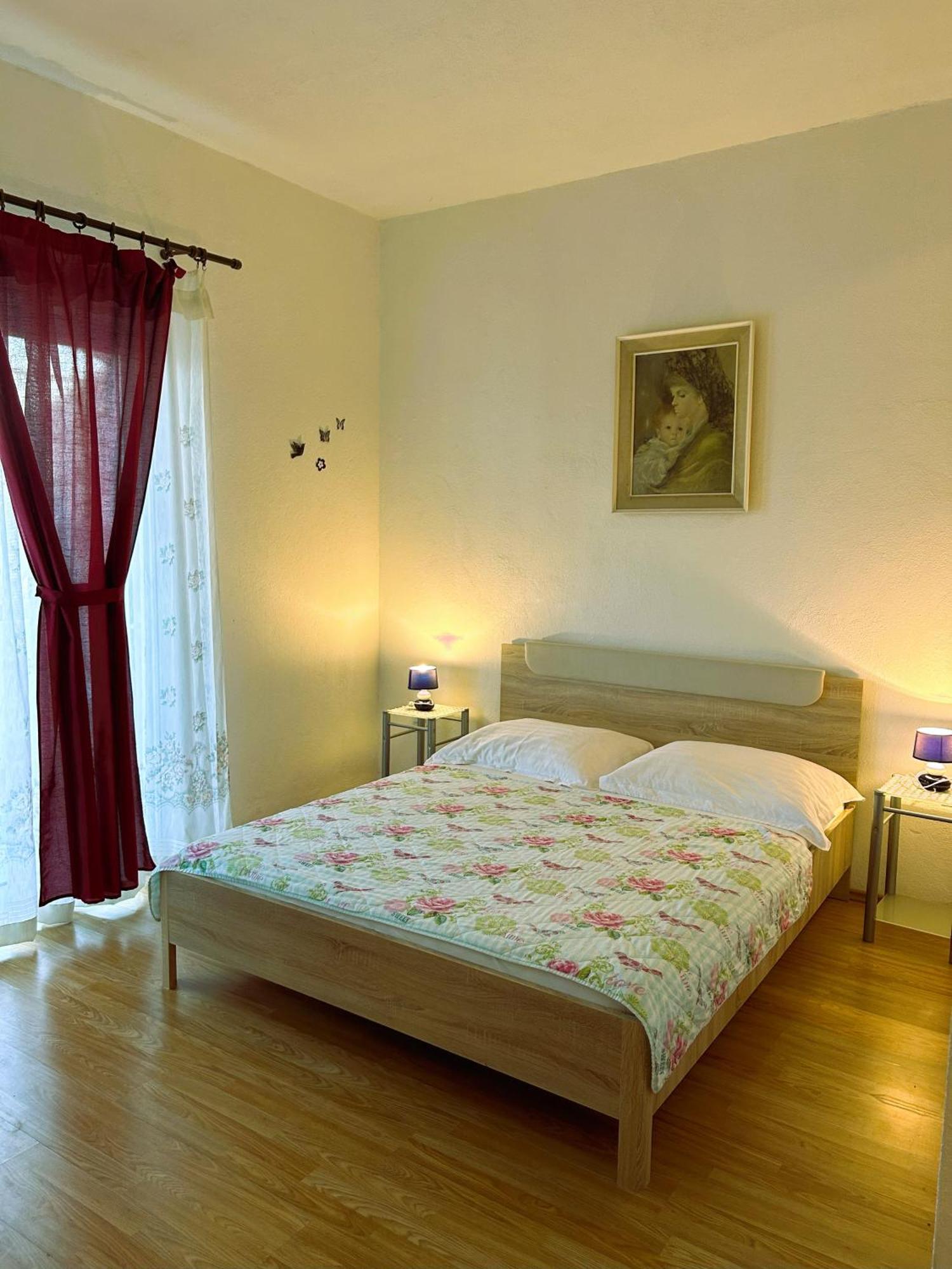 טרוגיר Apartments Valjan מראה חיצוני תמונה